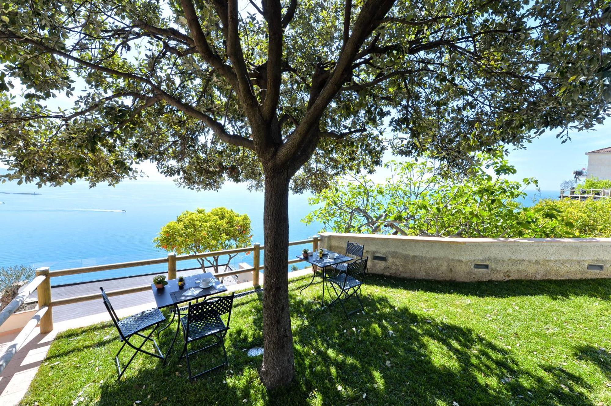 In Costa Relais & Luxury Suites Vietri Eksteriør billede